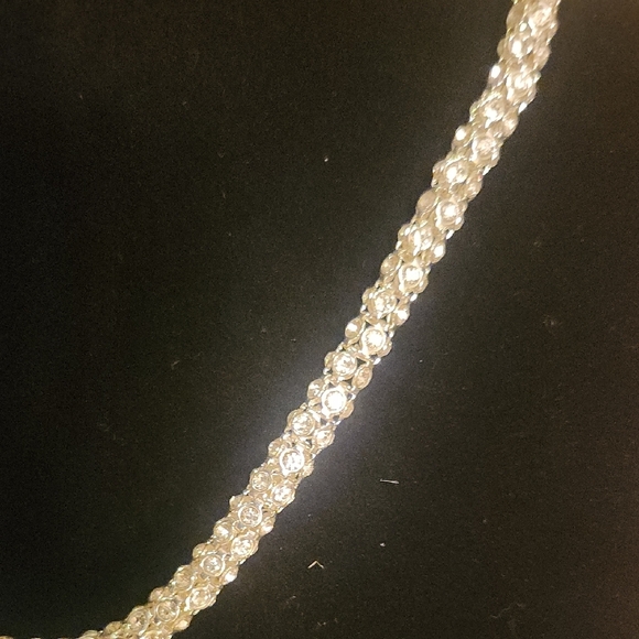 Sophisticated Silver Women's Necklace - Picture 4 of 7